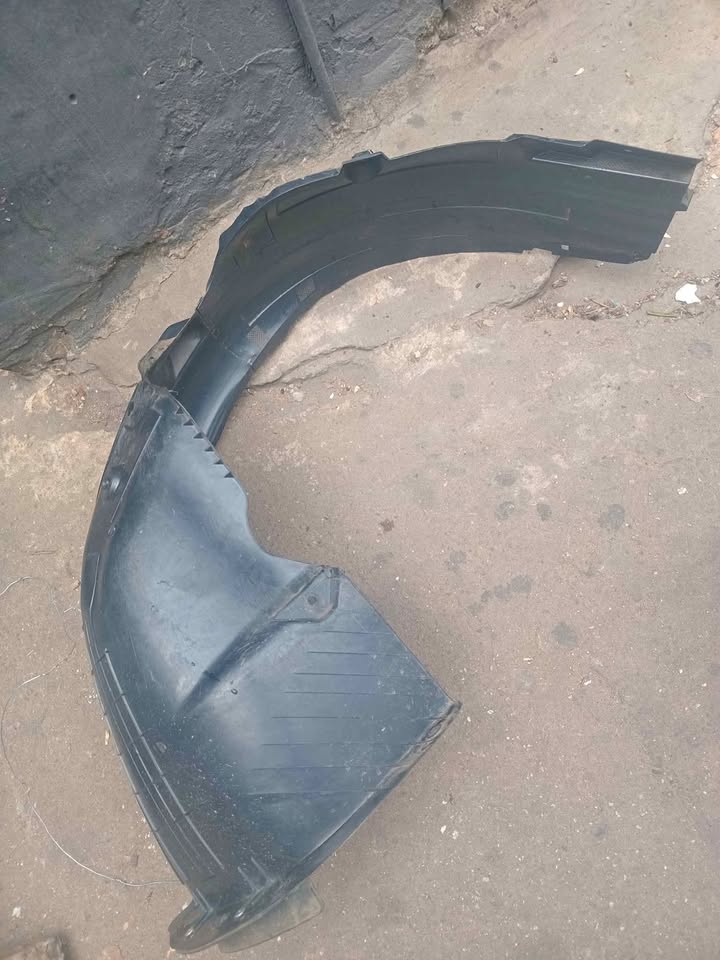 Kia something Right-side fender liner - Private Seller Kia something Right-side fender liner - Private Seller
