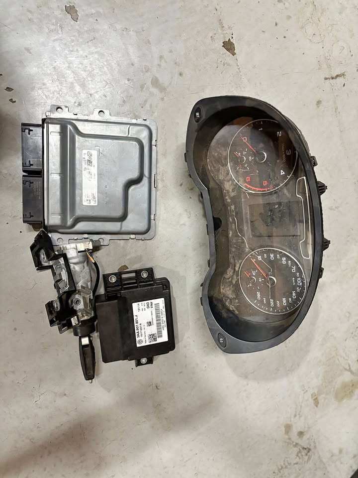 2013 AUDI Q3 LOCK SET - Private Seller 2013 AUDI Q3 LOCK SET - Private Seller