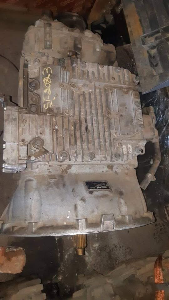 Man/volvo/renault truck gearboxes,propshafts/clutch kits available