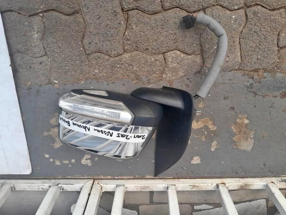 2007-2015 NISSAN NAVARA SIDE MIRRO FOR SALE 2007-2015 NISSAN NAVARA SIDE MIRRO FOR SALE