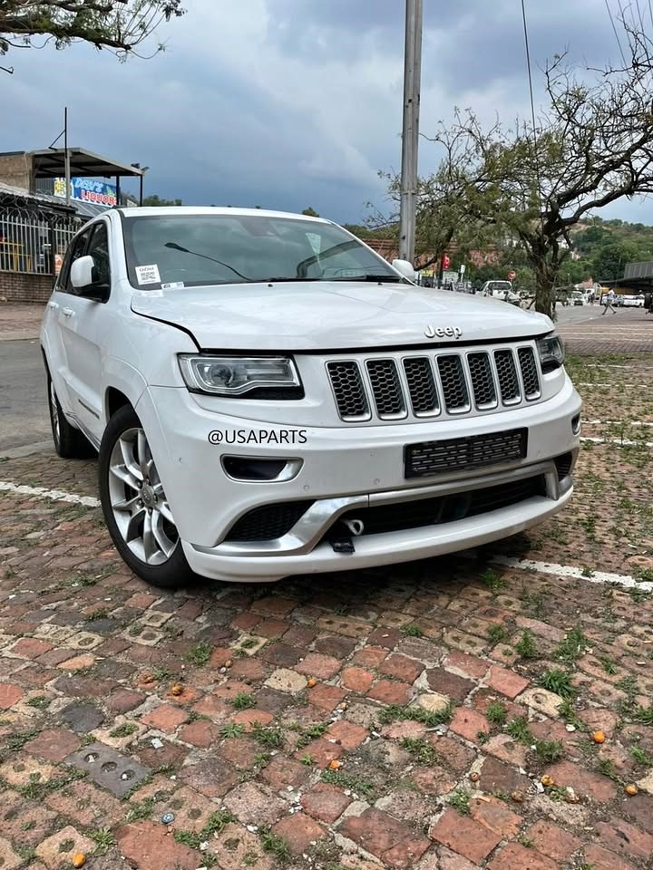 2016 Jeep Grand Cherokee 3.0 Summit – Now Stripping for Spares! - Private Seller 2016 Jeep Grand Cherokee 3.0 Summit – Now Stripping for Spares! - Private Seller