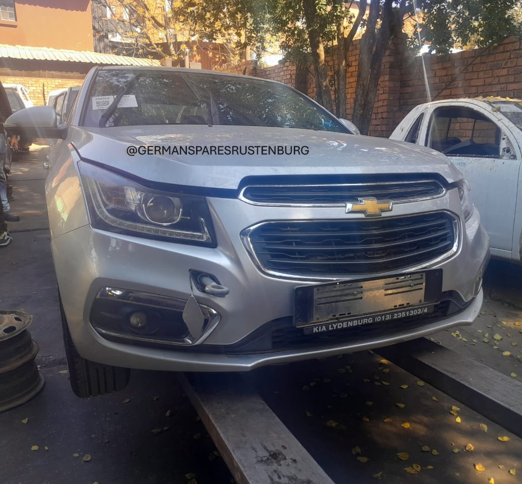 2017 F16D4 CHEV CRUZE NOW STRIPPING FOR SPARES