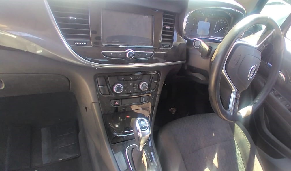 White Auto Opel Mokka 1.4 2017 Stripping for Spare Parts - Private Seller White Auto Opel Mokka 1.4 2017 Stripping for Spare Parts - Private Seller