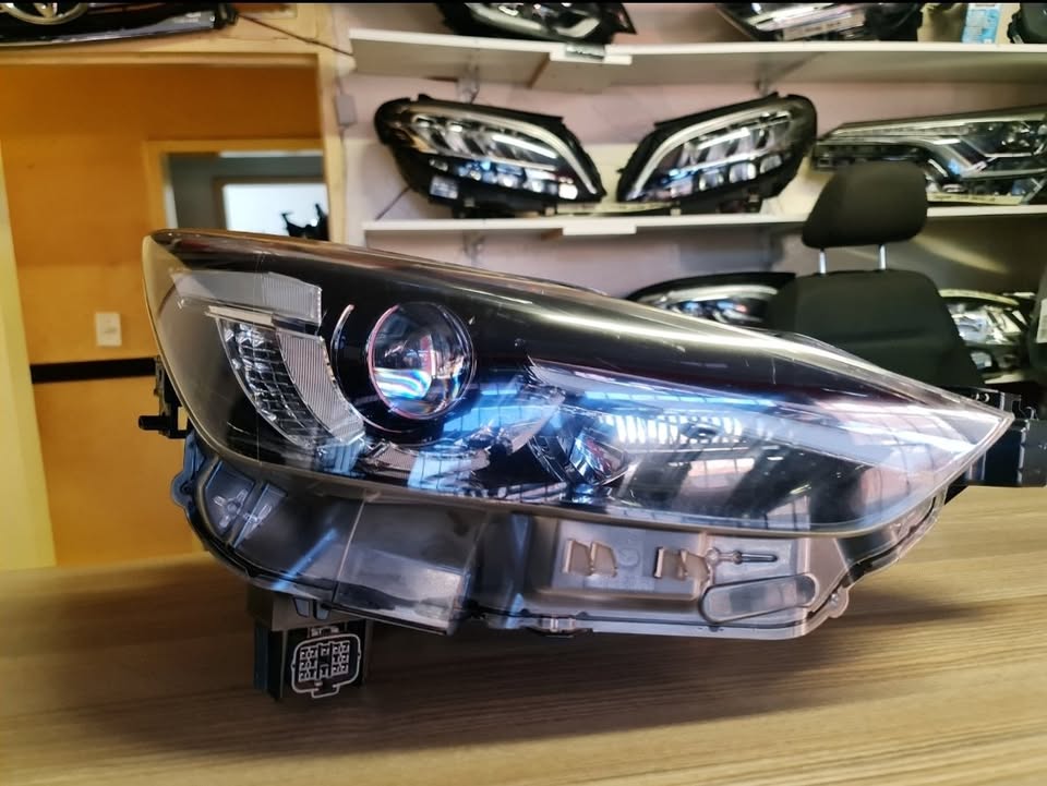 2019 MAZDA CX-3 FULL LED HEADLIGHT FORE SALE CLEAN - Private Seller