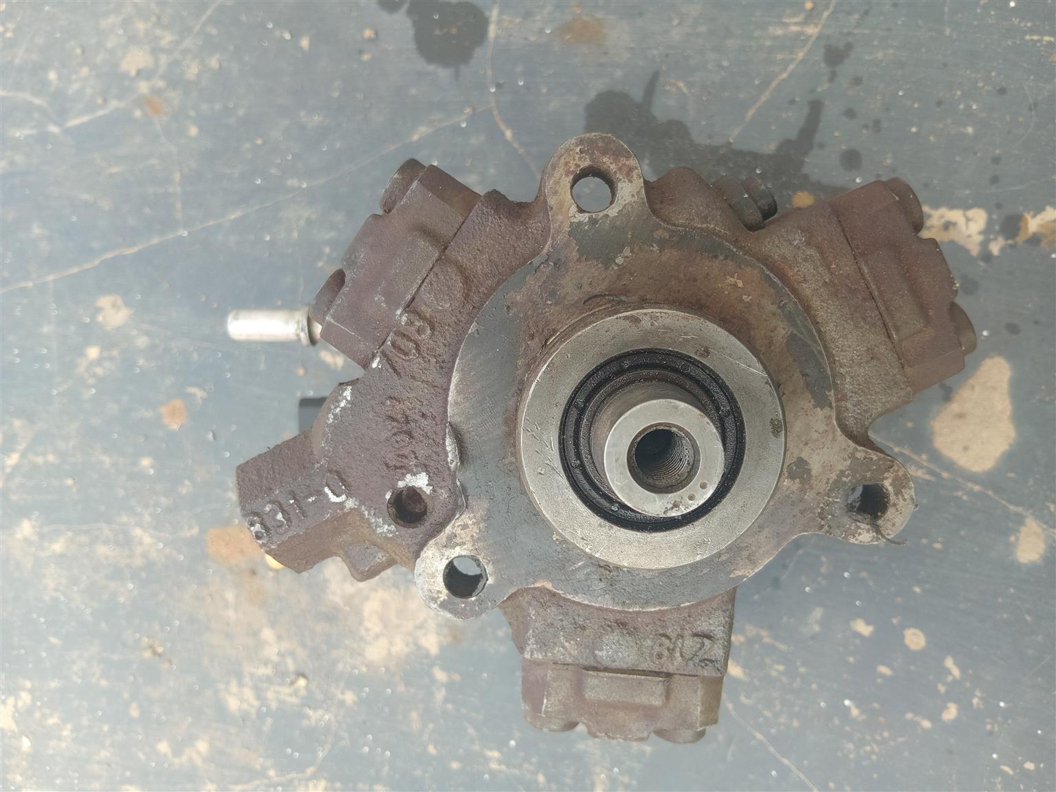 Ford ranger tdci t6 high pressure diesel pump - Private Seller Ford ranger tdci t6 high pressure diesel pump - Private Seller