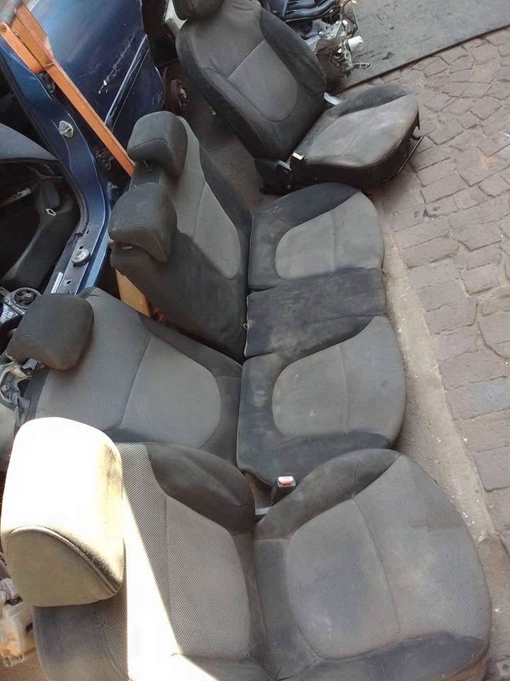 2011 up Hyundai accent seats still in good condition for sale - Private Seller 2011 up Hyundai accent seats still in good condition for sale - Private Seller