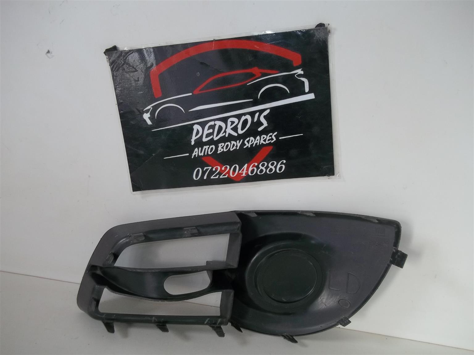Chevrolet Utility fog light cover - Private Seller Chevrolet Utility fog light cover - Private Seller