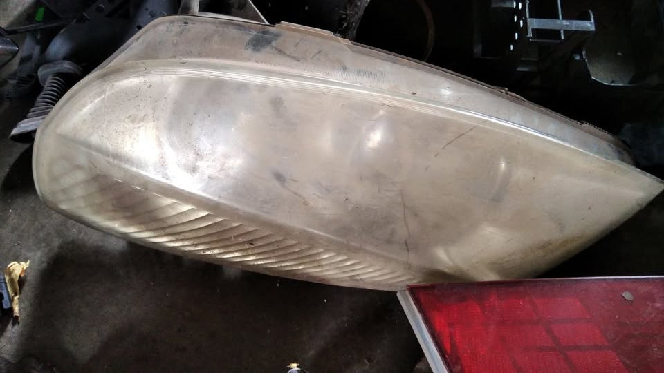 RENAULT SCENIC HEADLIGHT FOR SALE - Private Seller RENAULT SCENIC HEADLIGHT FOR SALE - Private Seller
