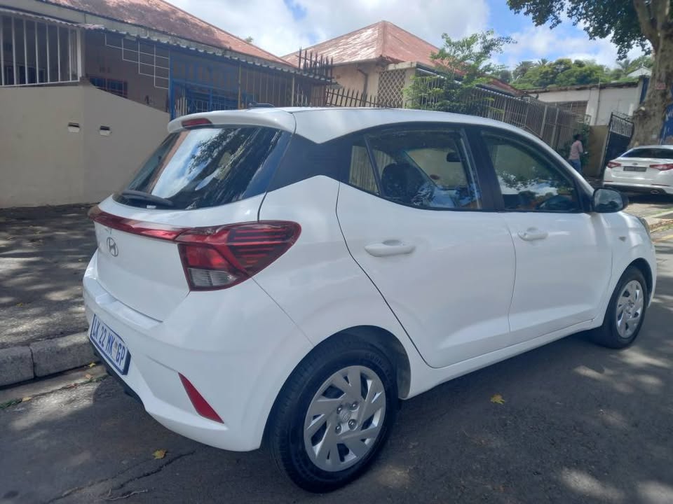 2023 HYUNDAI i10 GRAND 1.0 Petrol, Manual Transmission, White Color, Mileage 31000kms