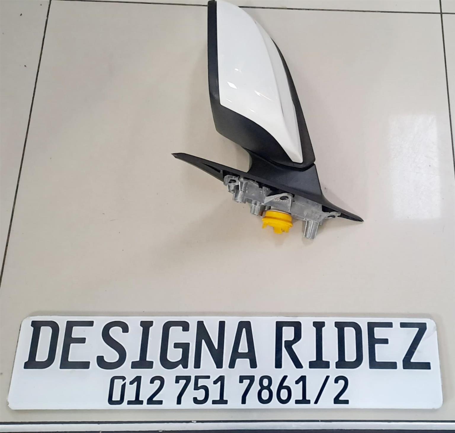 BMW F30/F35 LCI FRONT LEFT SIDE MIRROR NEW AVAILABLE - Private Seller BMW F30/F35 LCI FRONT LEFT SIDE MIRROR NEW AVAILABLE - Private Seller
