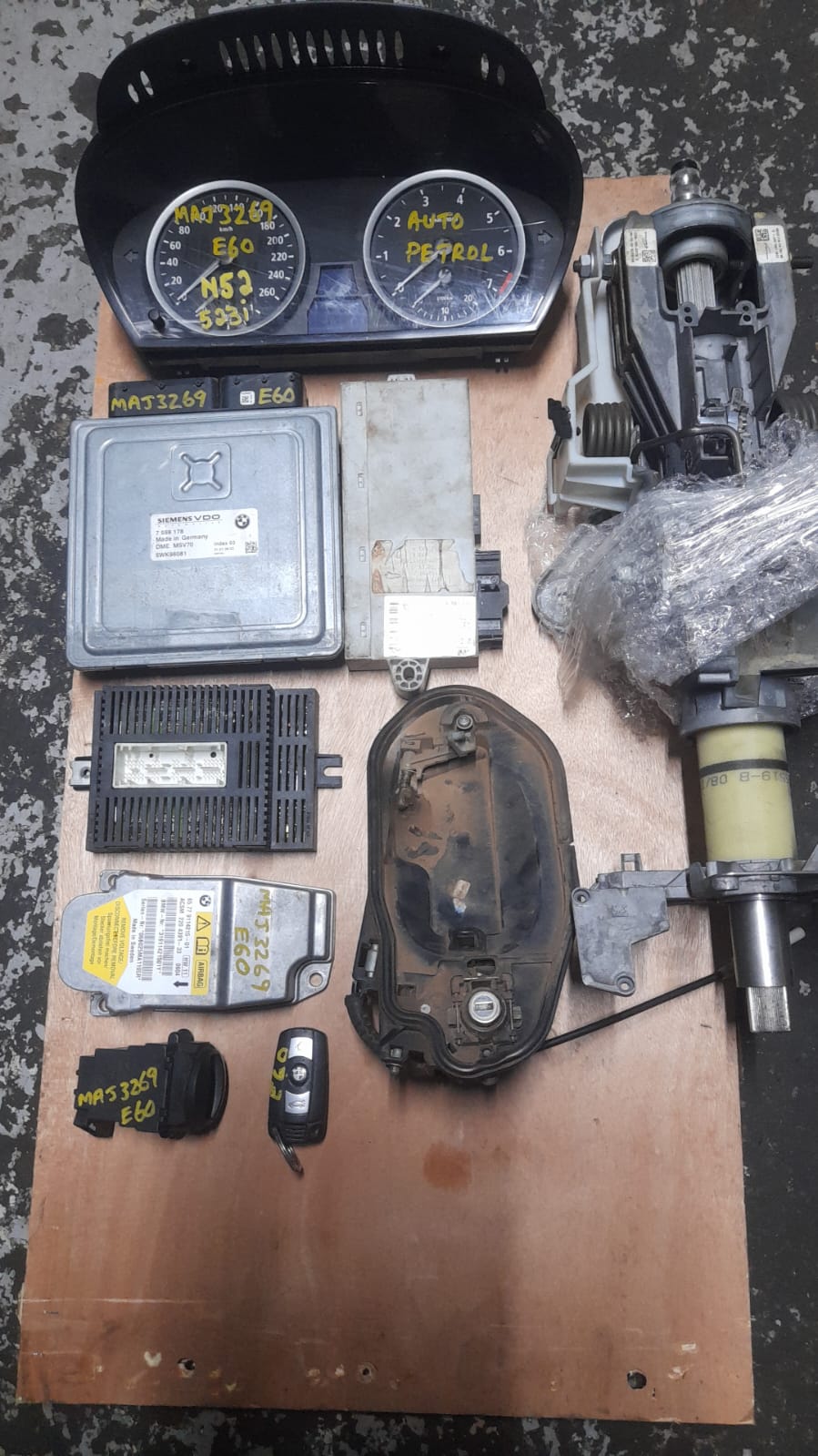BMW 523i Automatic Lockset - Used for Sale - Private Seller BMW 523i Automatic Lockset - Used for Sale - Private Seller