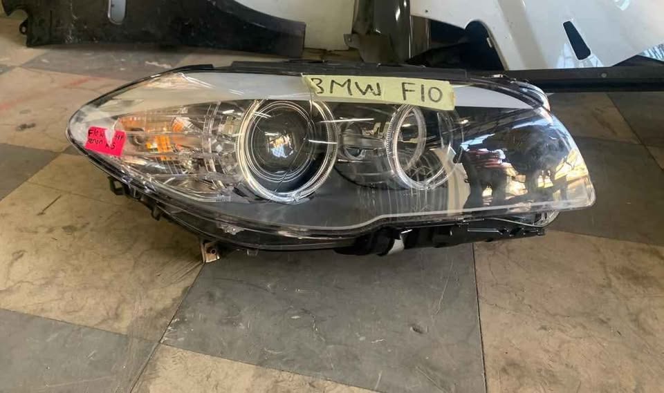 BMW F10 Xenon Headlight Rightside. - Private Seller BMW F10 Xenon Headlight Rightside. - Private Seller