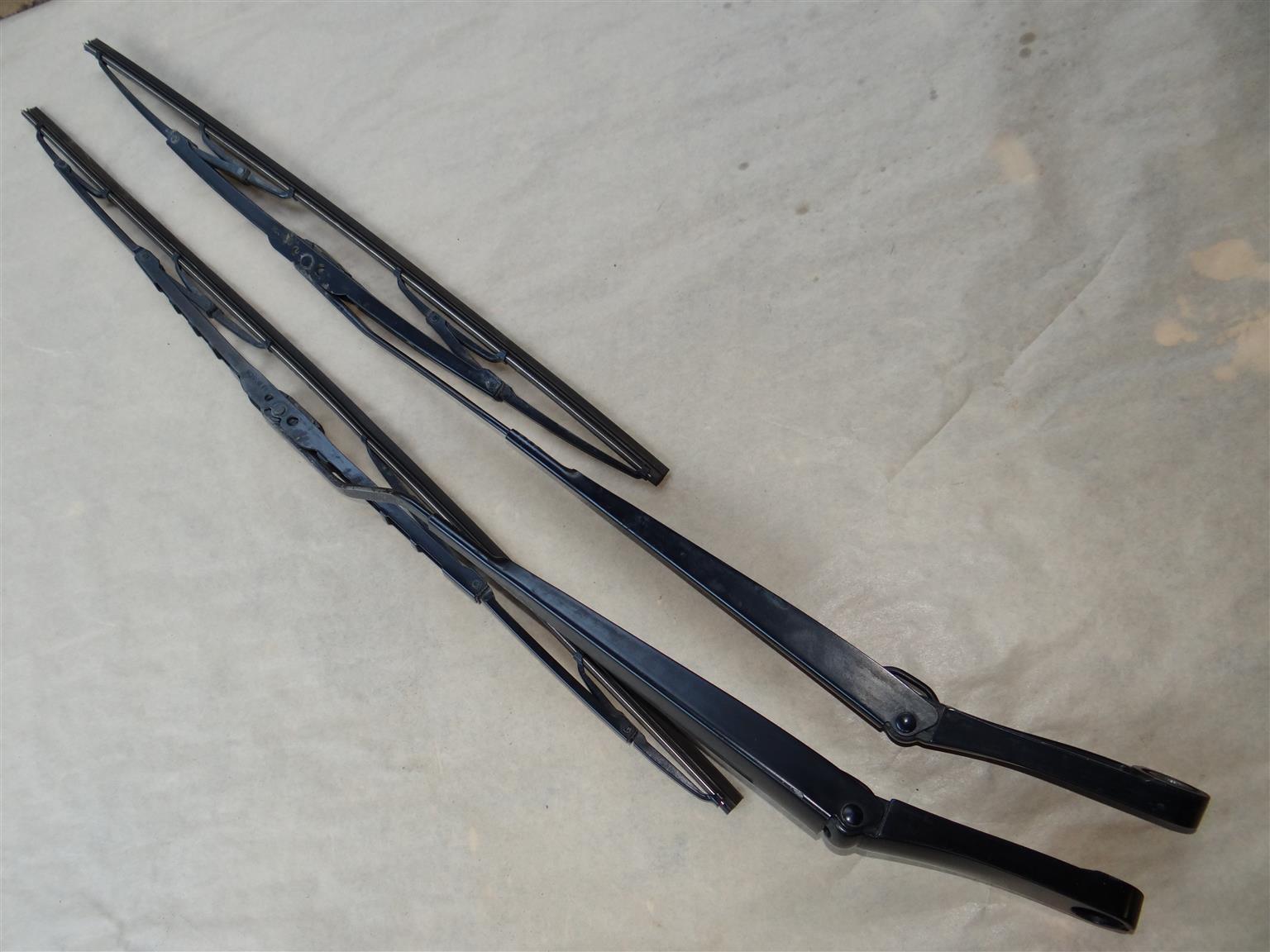 Wiper arms and blades – VW Amarok Wiper arms and blades – VW Amarok