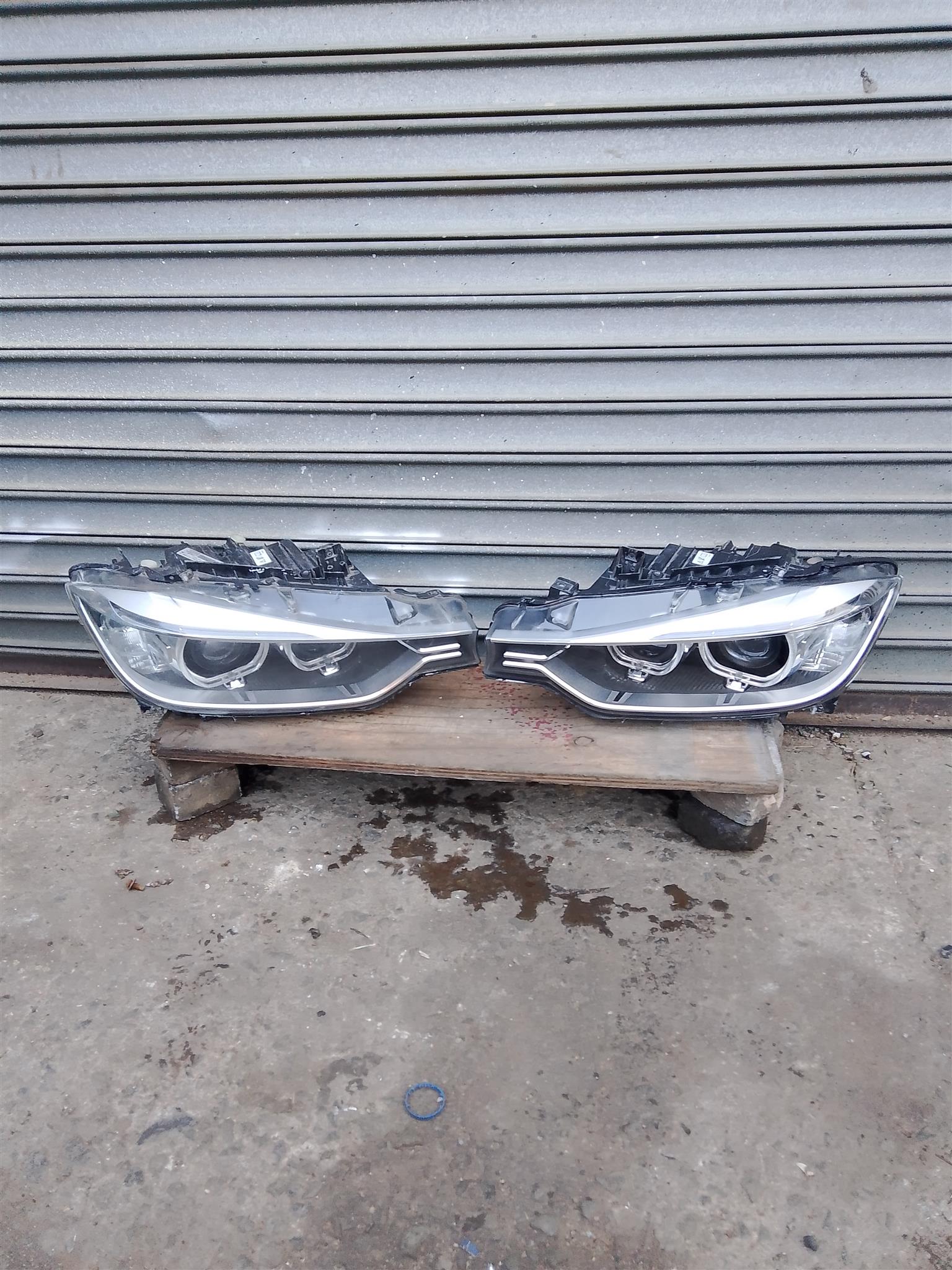 BMW F30 Xenon Headlights Left/Right - Private Seller