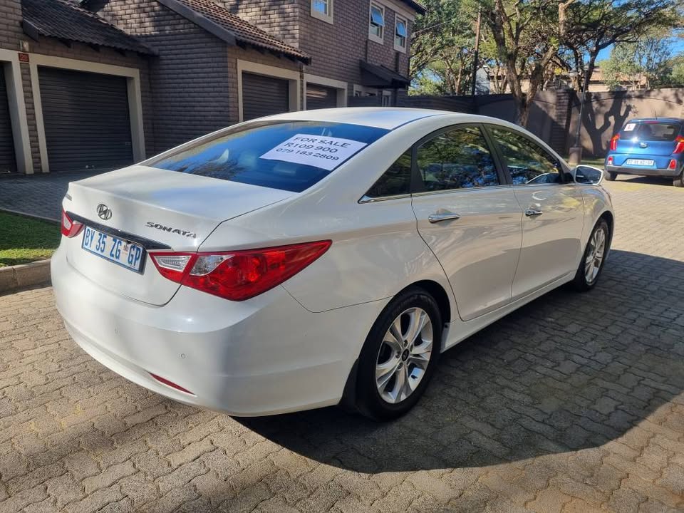 Used Hyundai Sonata 2.4 Premium - Private Seller Used Hyundai Sonata 2.4 Premium - Private Seller