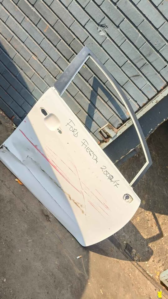 Ford fiesta door 2012 / 2017 - Private Seller Ford fiesta door 2012 / 2017 - Private Seller