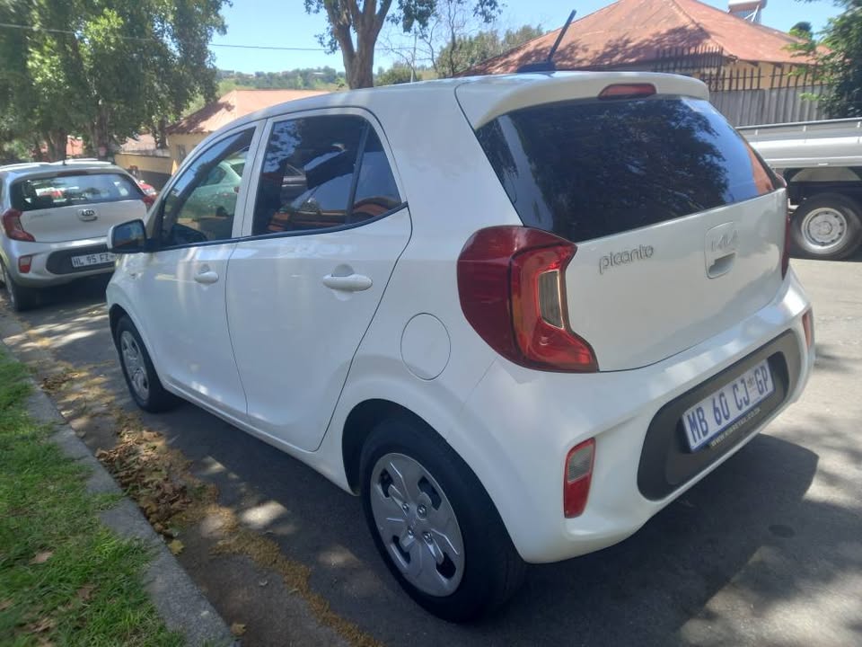 2022 Kia Picanto 1.0 Petrol, Manual, White Color, Mileage 35000kms. Reverse Camera/ Sensor