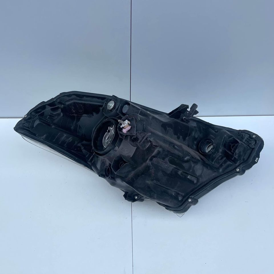 Toyota Starlet Headlight (Left) - Private Seller