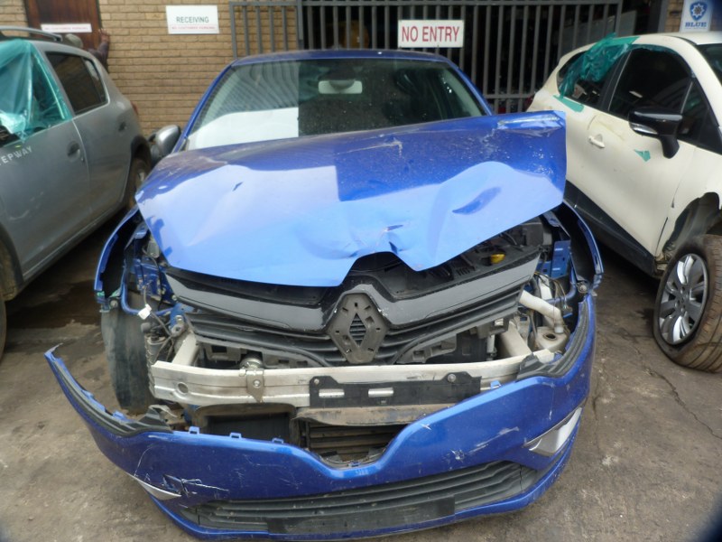 Renault Clio IV 1.2T GT-Line Manual Blue - 2017 SPARESBOYZ STRIPPING FOR SPARES - Private Seller Renault Clio IV 1.2T GT-Line Manual Blue - 2017 SPARESBOYZ STRIPPING FOR SPARES - Private Seller