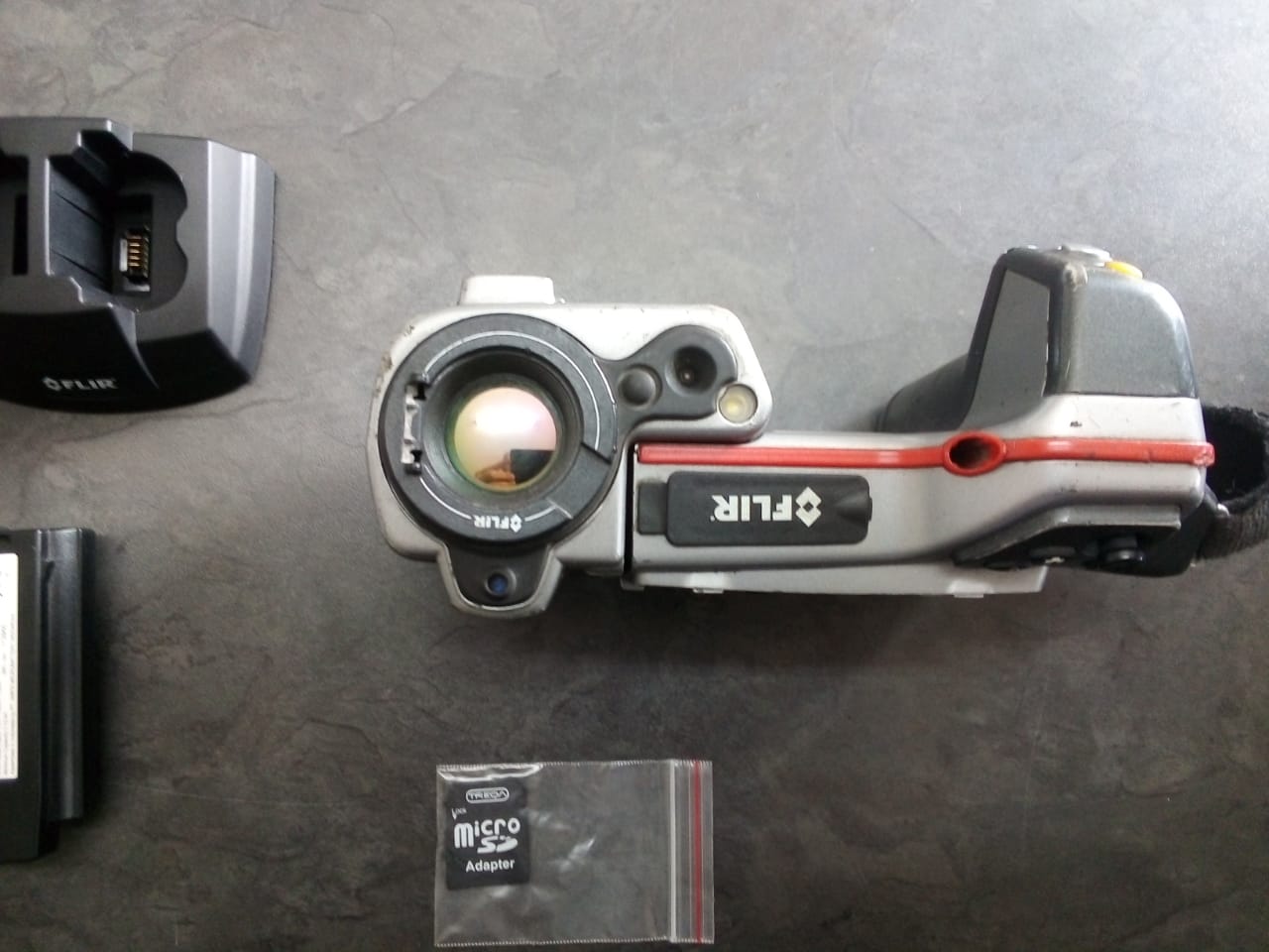 FLIR T425