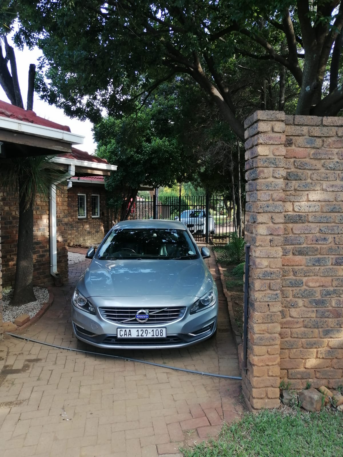 2014 volvo S60 for sale,R120 000