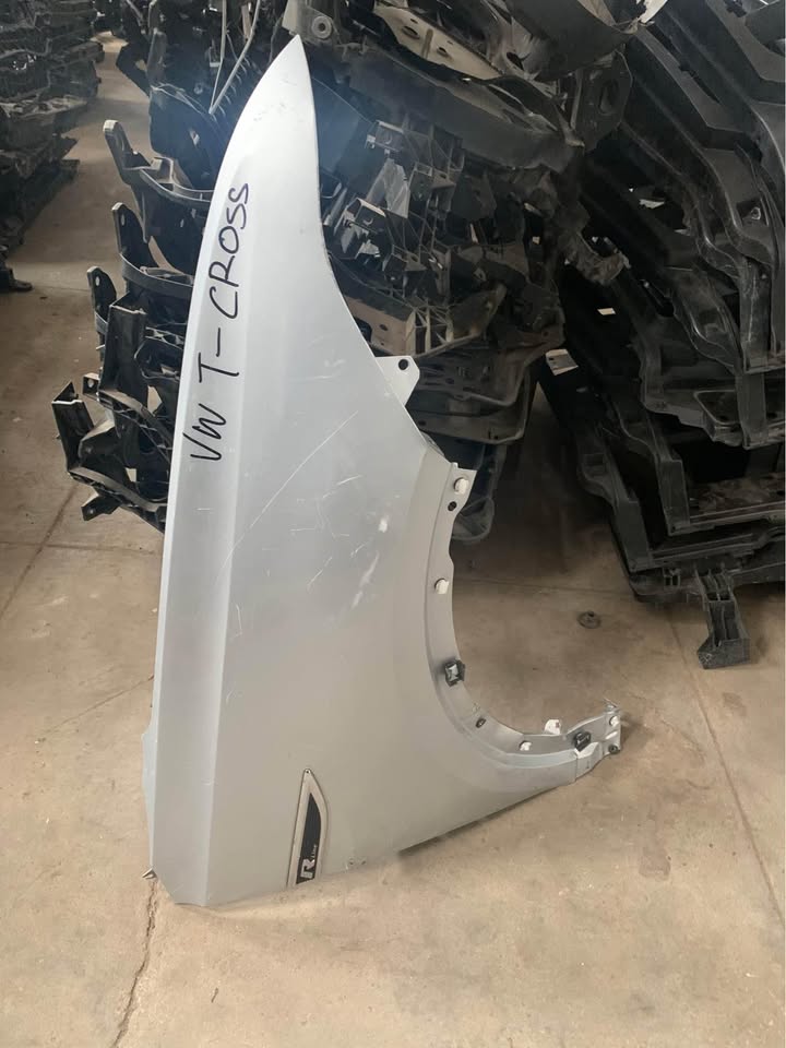 VW T Cross fender R line  RHS
