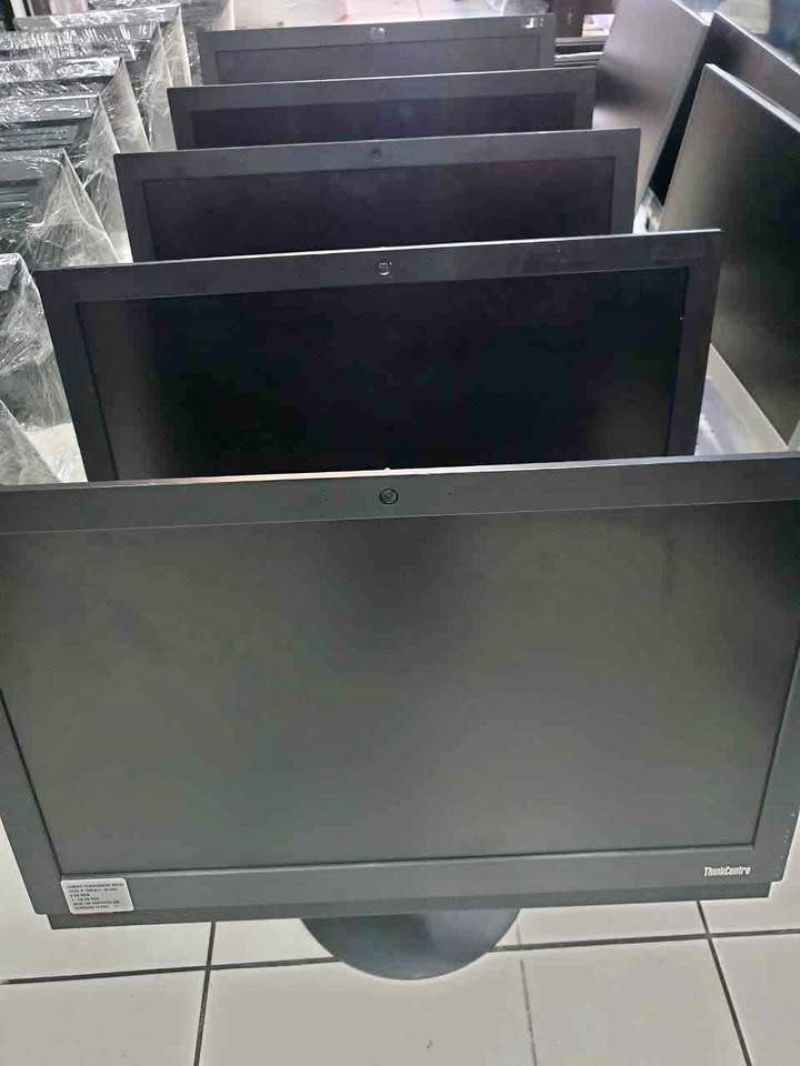 Lenovo Thinkcentre M810z AIO Core i5 5600 @ 3.30Ghz 16GB Ram 512GB SSD Intel HD Graphics 630 Windows