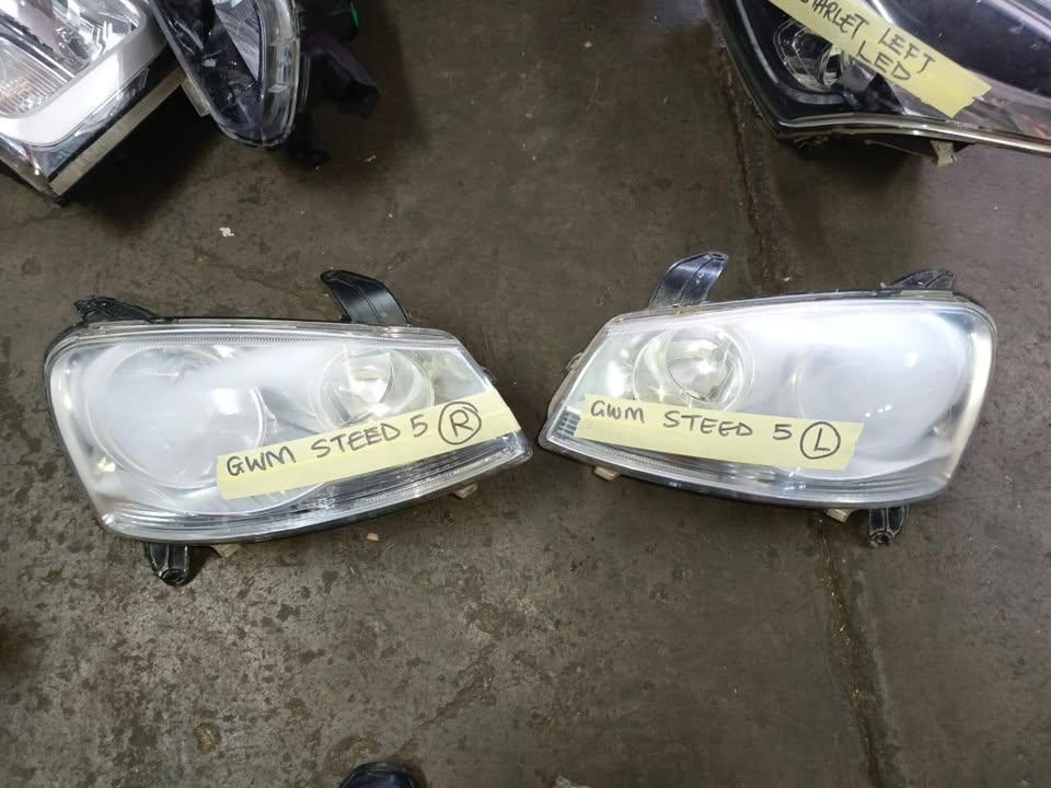 Gwm Steed 5 left and right Headlight - Private Seller Gwm Steed 5 left and right Headlight - Private Seller