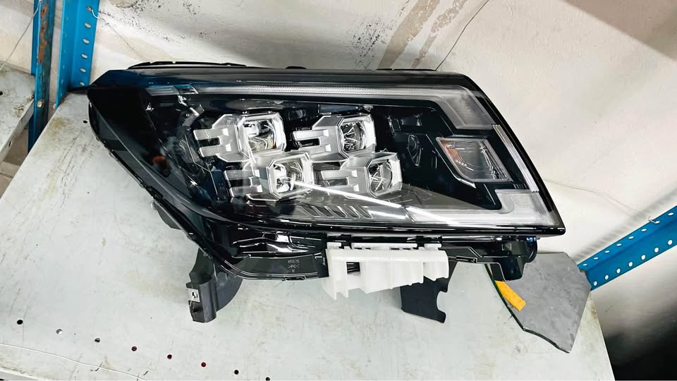 Nissan Navara LED headlight - Private Seller Nissan Navara LED headlight - Private Seller
