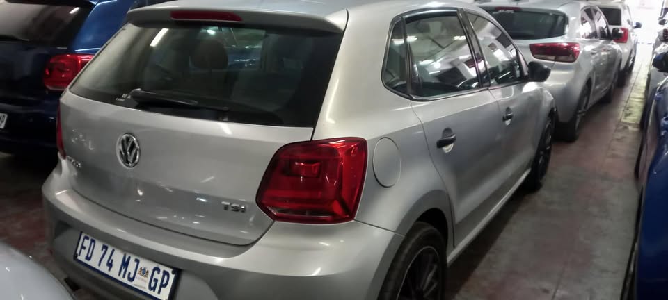 2014 VW POLO TSI 1.2 ENGINE, MANUAL, SILVER COLOUR,