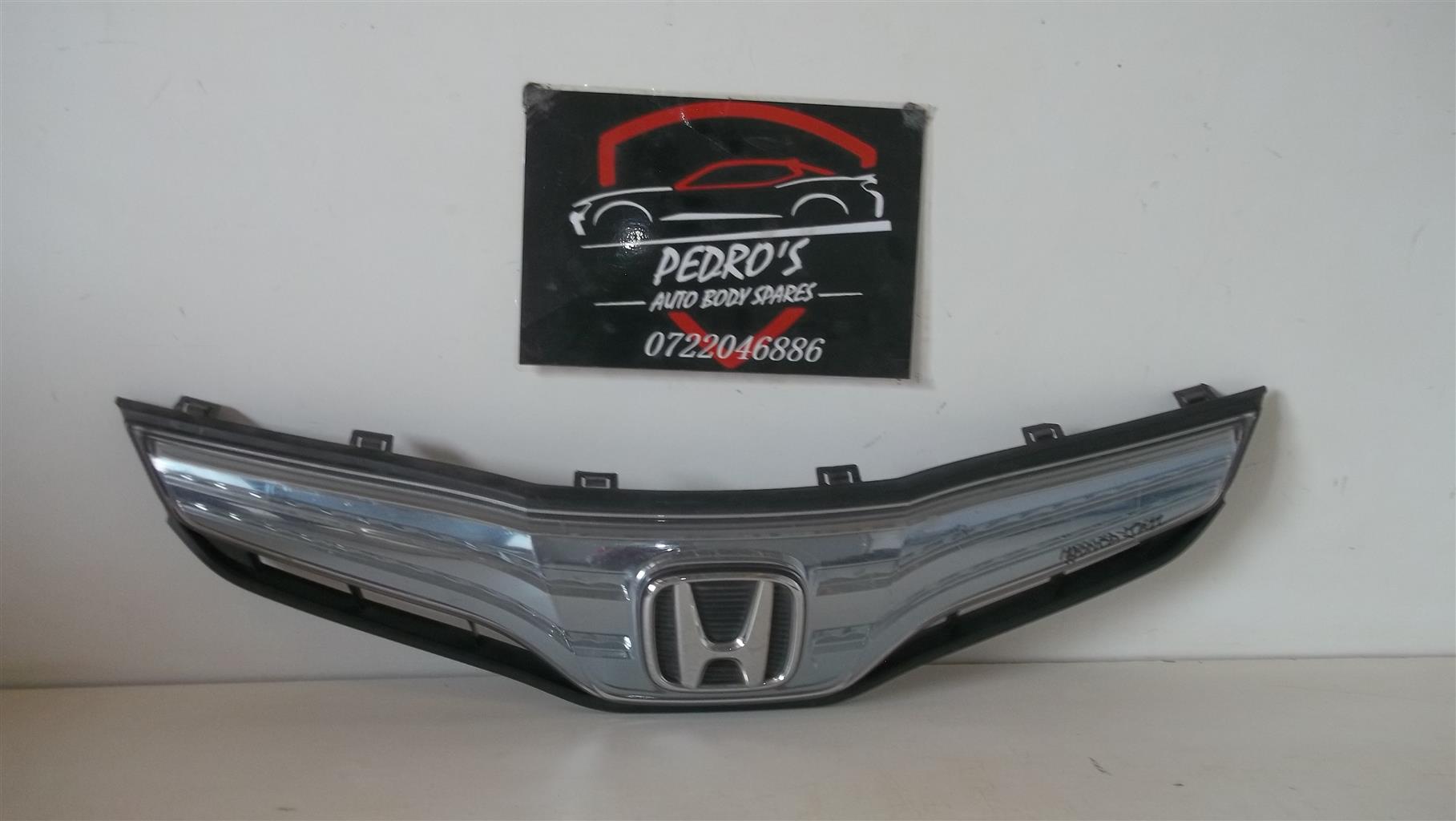 Honda Fit/Jazz front bumper grille - Private Seller Honda Fit/Jazz front bumper grille - Private Seller