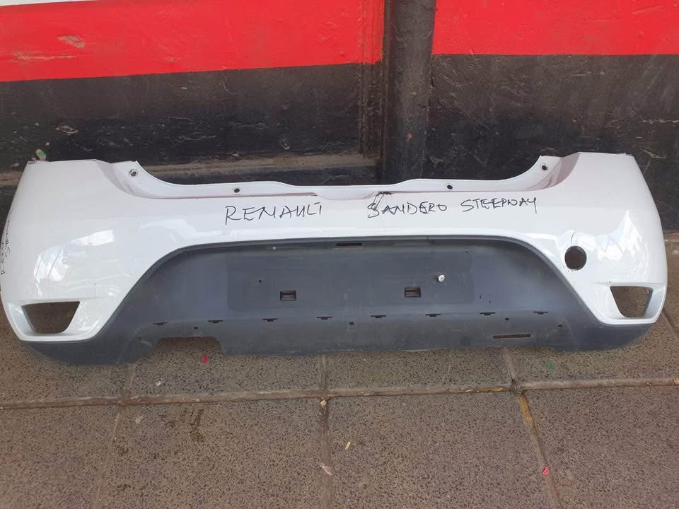 Renault Sandero Stepway bumper - Private Seller Renault Sandero Stepway bumper - Private Seller