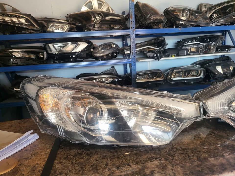2013 on Kia Cerato left and right headlight for sale