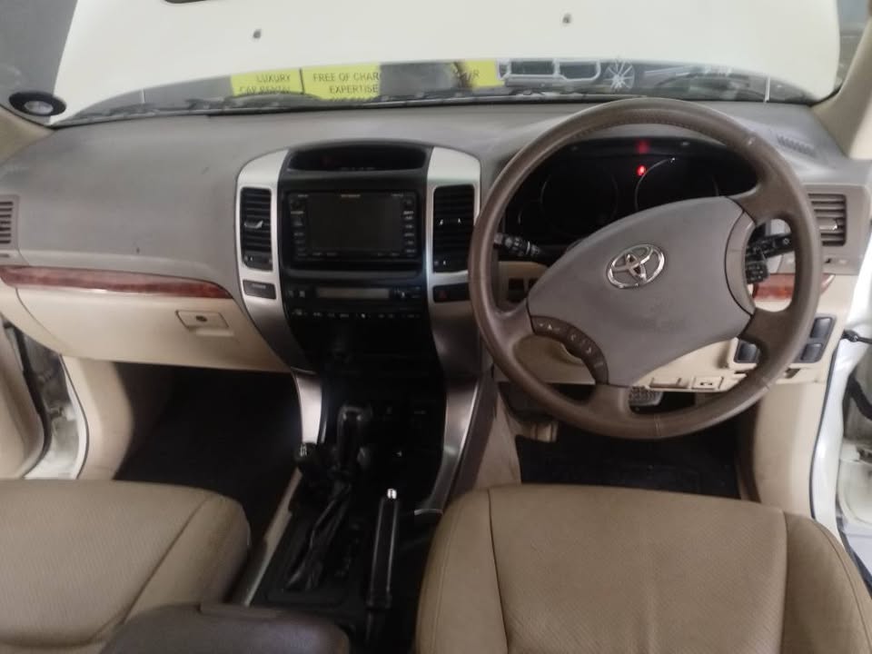 2009 TOYOTA PRADO 4.0 V6 LAND CRUISER 4X4 7 SEATER AUTOMATIC