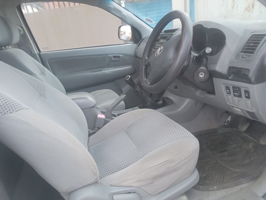 Used 2005 Toyota Hilux 3.0D-4D 4x4 Raider - Private Seller