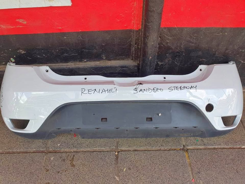 Renault Sandero Stepway bumper - Private Seller Renault Sandero Stepway bumper - Private Seller