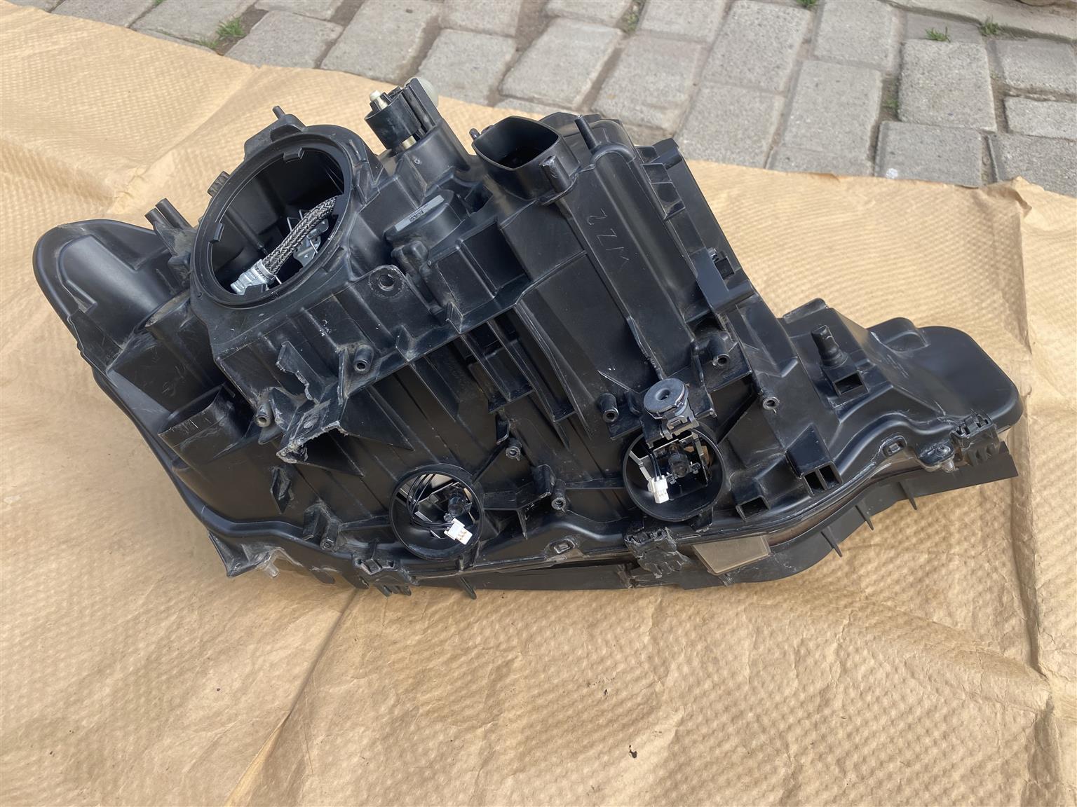 2017 BMW 3 SERIES F30 XENON HEADLIGHT LEFT SIDE FOR SALE