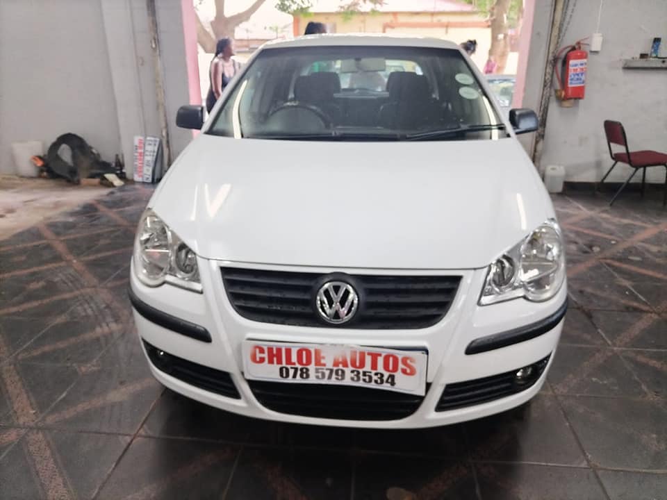 2004 VW POLO Butchwa 1.6 White, Manual, Petrol 123000km