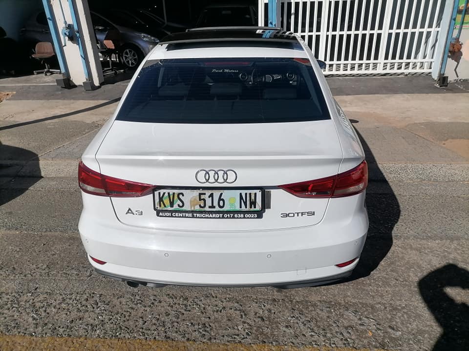2018 Audi A3 1.0 TFSI Automatic Sunroof with a Nice interior seat