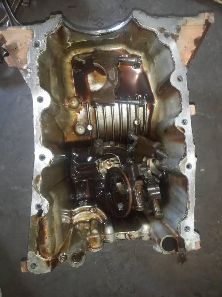 TOYOTA ETOS OIL SUMP / BOTTOM PLATE - Private Seller TOYOTA ETOS OIL SUMP / BOTTOM PLATE - Private Seller
