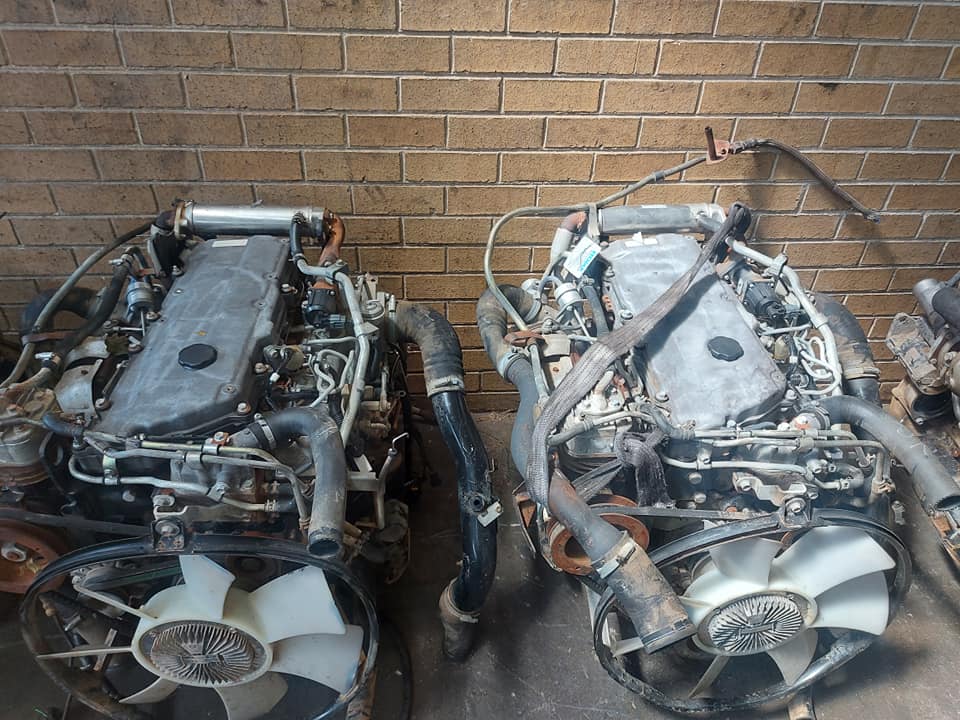 ISUZU 4HK1 COMPLETE ENGINES FOR SALE - Private Seller