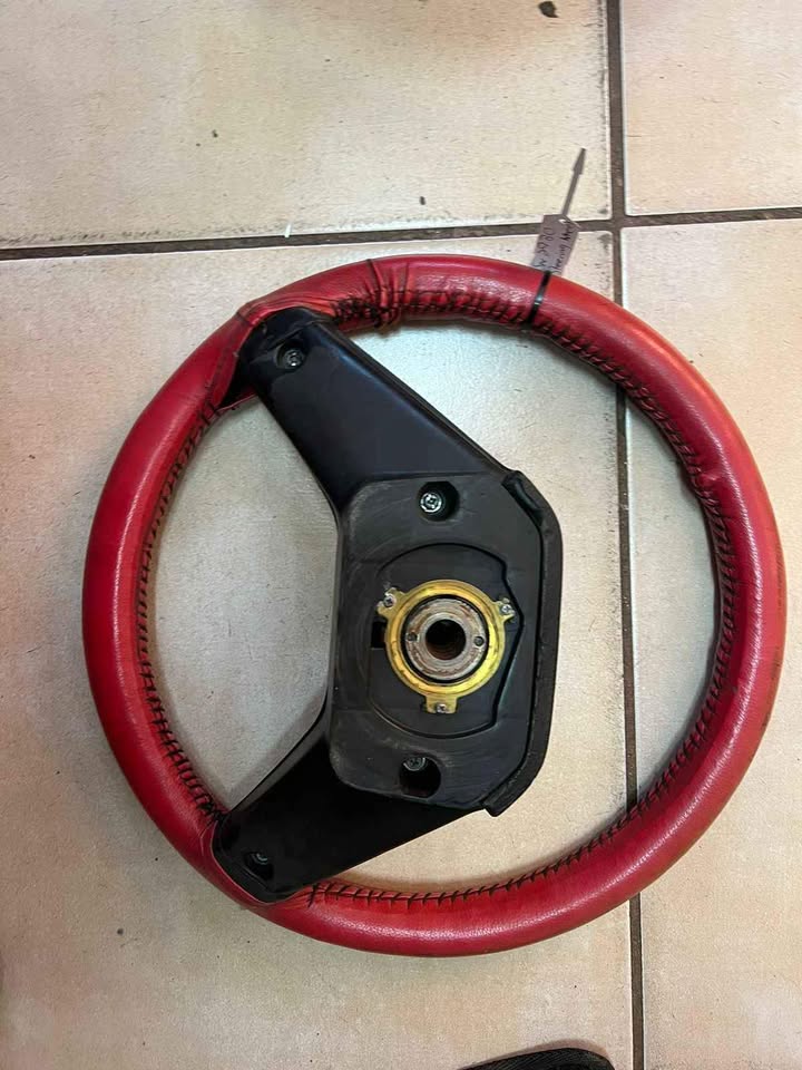 Toyota corolla rear wheel drive box shape steering Call or whatsapp  Jimmy - Private Seller