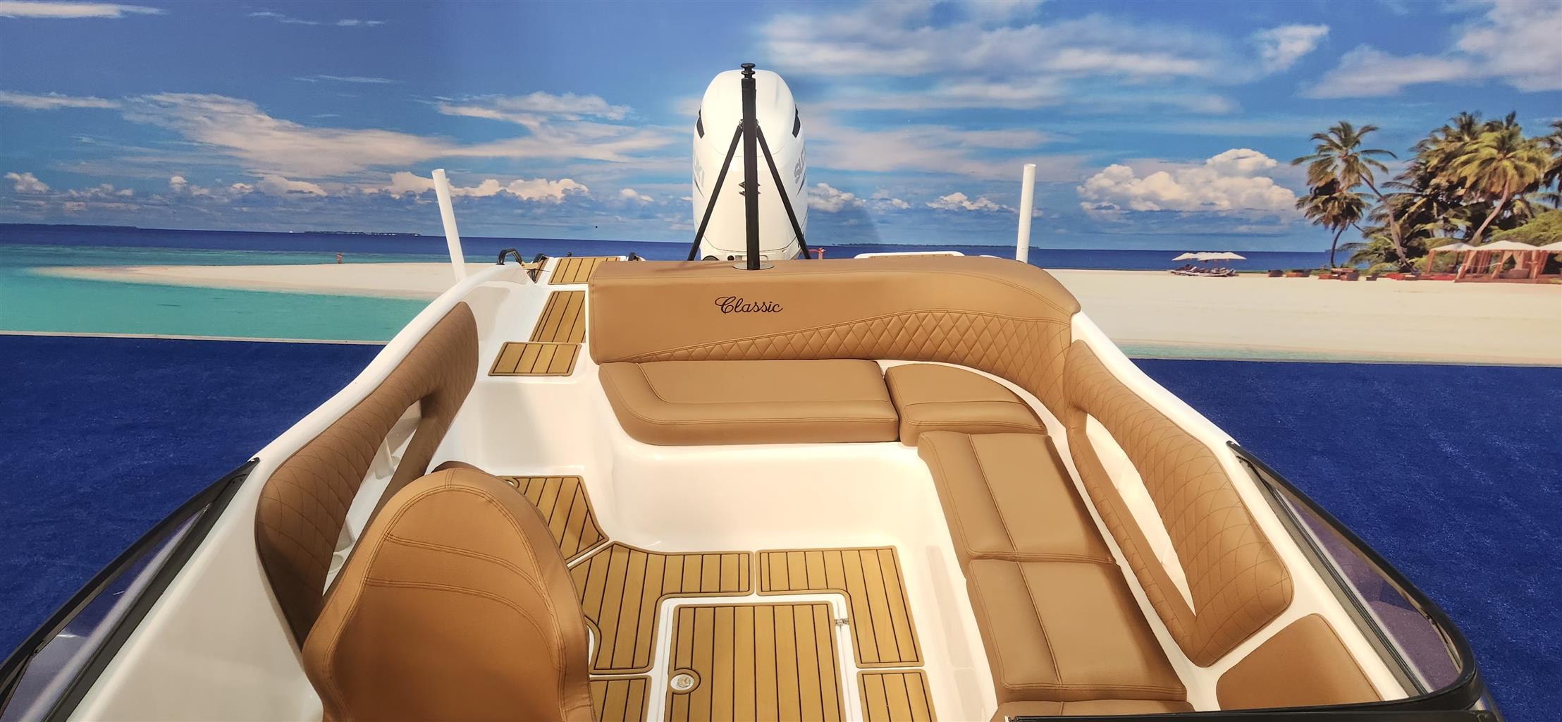 CLASSIC 230 2025 MODEL 300 HP SUZUKI 4 STROKE DBW