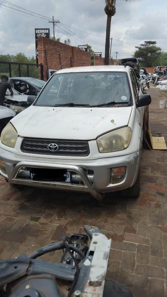 2001 RAV 4 FOR SPARES - Private Seller 2001 RAV 4 FOR SPARES - Private Seller