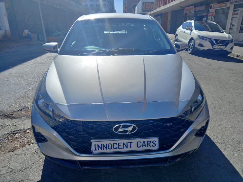 2021 HYUNDAI i20 GRAND 1.2 PETROL, AUTOMATIC, SILVER COLOR, MILEAGE 24000KM 2021 HYUNDAI i20 GRAND 1.2 PETROL, AUTOMATIC, SILVER COLOR, MILEAGE 24000KM
