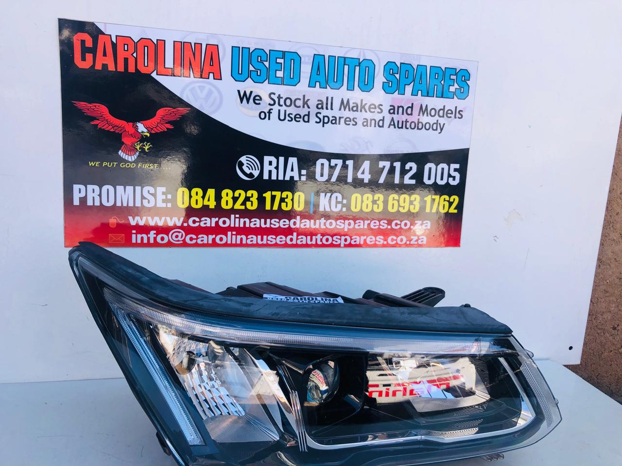 Mahindra XUV300 right side LED Xenon headlight - Private Seller Mahindra XUV300 right side LED Xenon headlight - Private Seller