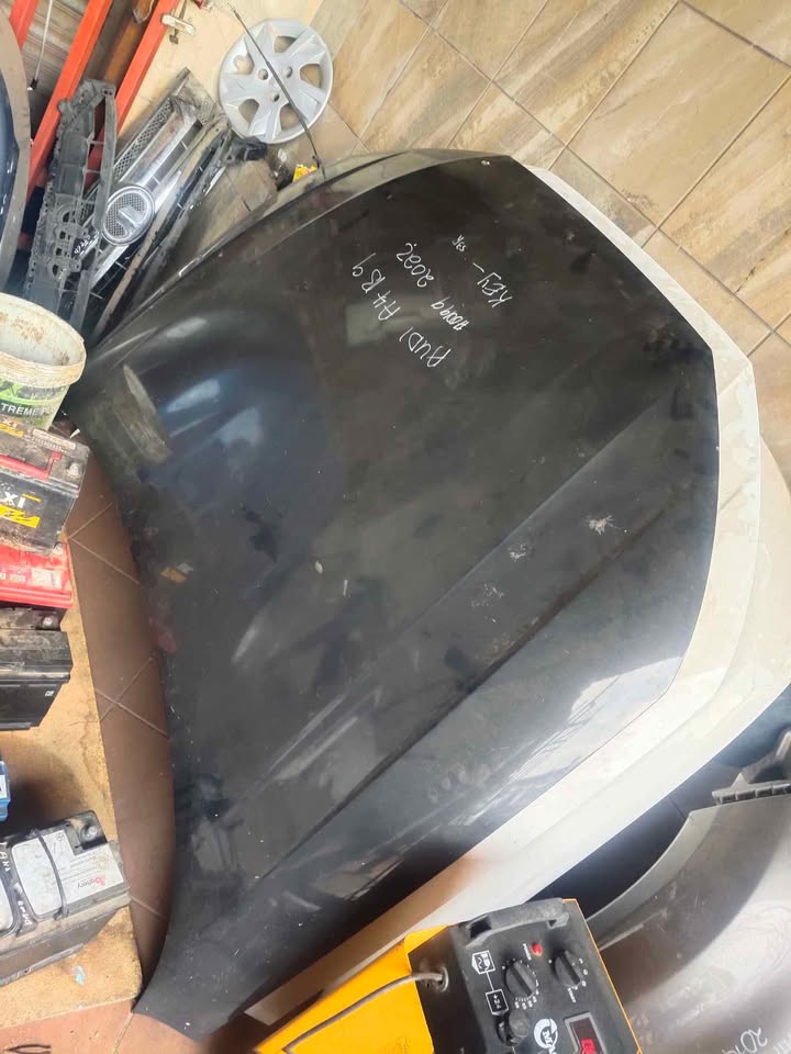 Audi A5 B9 2022 bonnet - Private Seller