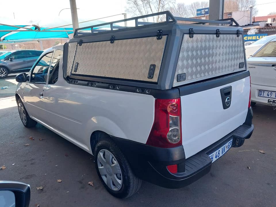 2016 NISSAN NP 200 1.6 WHITE COLOR MANUEL PETROL PRICE