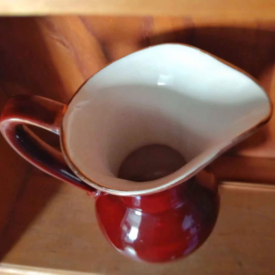Deep red Pitcher