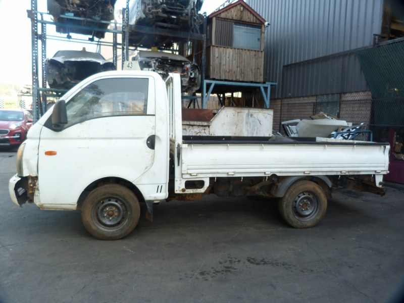 Hyundai H100 Bakkie 2.6 Manual White - 2012 STRIPPING FOR SPARES - Private Seller Hyundai H100 Bakkie 2.6 Manual White - 2012 STRIPPING FOR SPARES - Private Seller